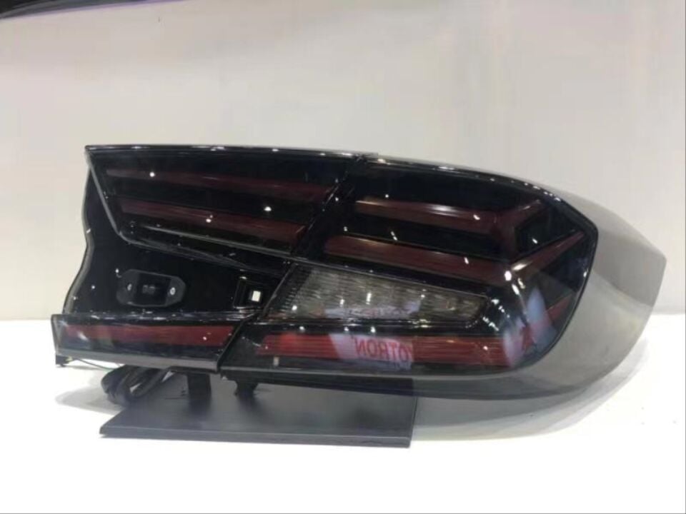 Honda Accord CV V1 Dinamik Sinyalli Füme LED Stop Takımı