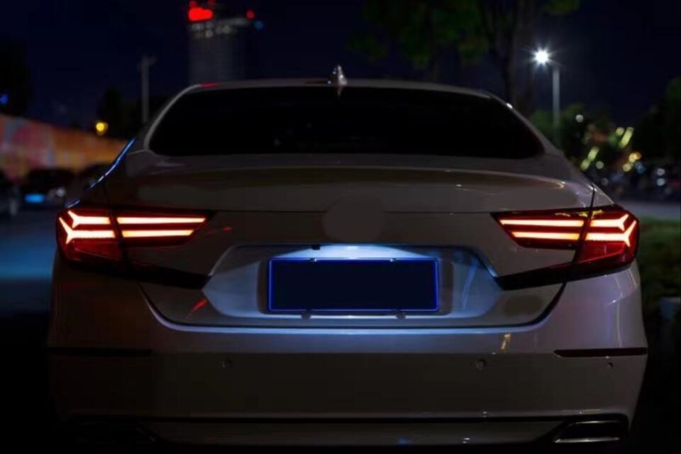 Honda Accord CV V1 Dinamik Sinyalli Füme LED Stop Takımı