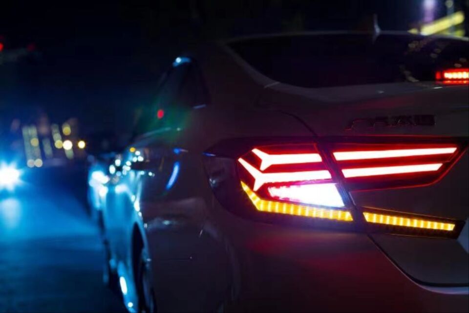 Honda Accord CV V1 Dinamik Sinyalli Füme LED Stop Takımı