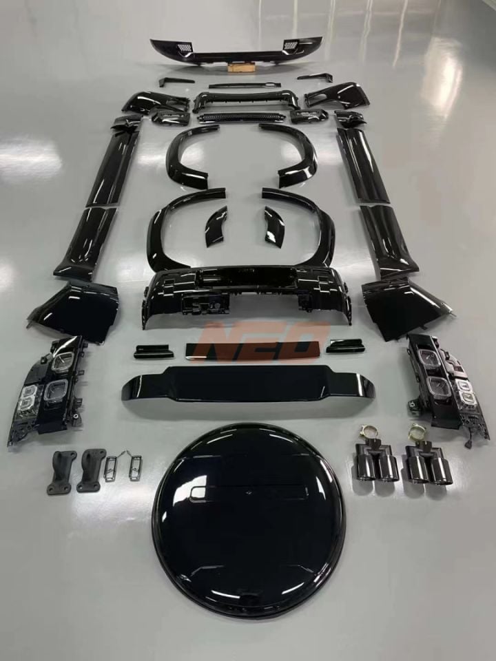 Land Rover Defender 110 (20+) Black Edition Body Kit Seti