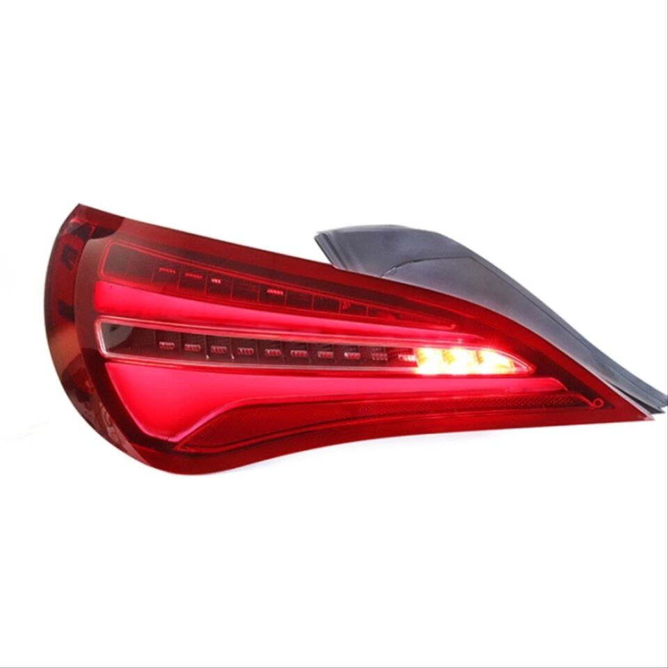 Mercedes-Benz CLA Serisi W117 Halojenden LED'e Dönüşüm Stop Seti Kırmızı