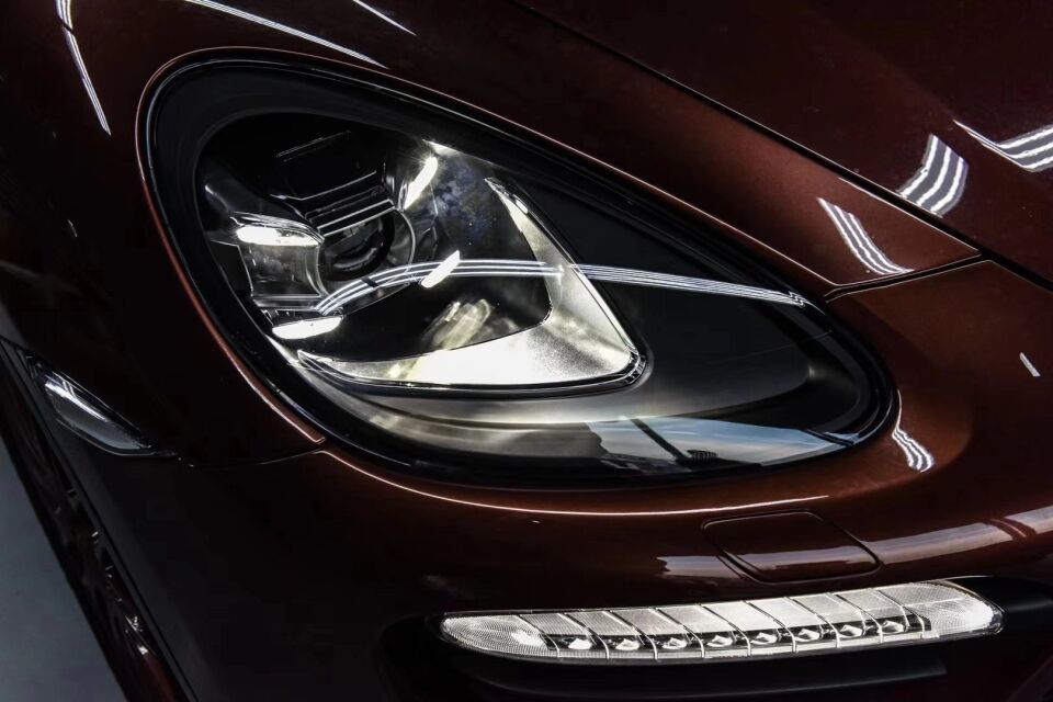 Porsche Cayenne (2011-2014) için 4 Nokta LED'li Facelift Far Seti