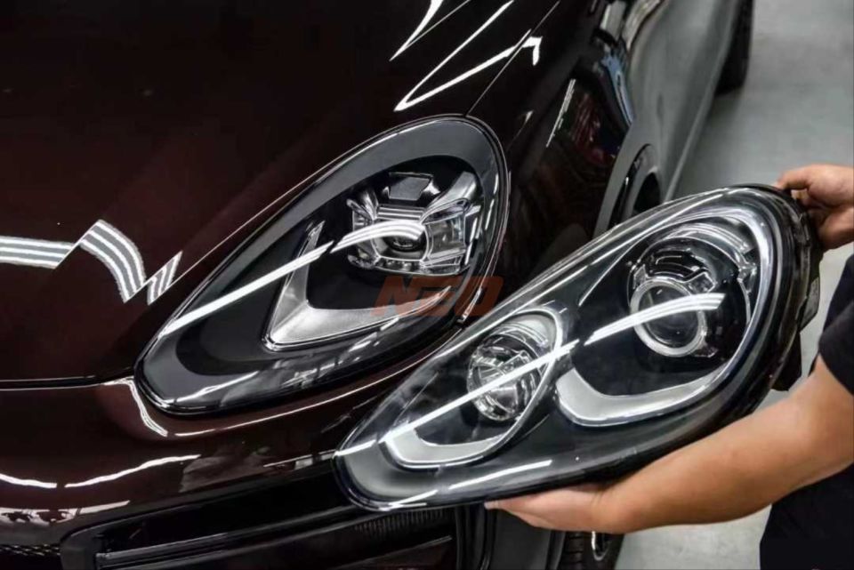 Porsche Cayenne 958.2 (14-17) için 2018+ PDLS LED Far Seti