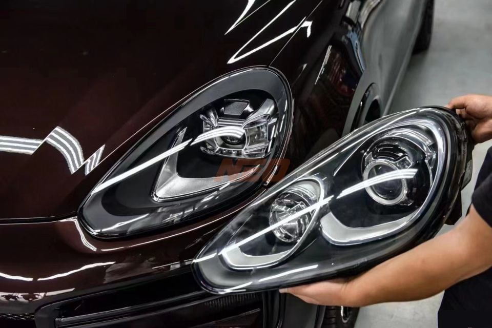 Porsche Cayenne 958.2 (14-17) için 2018+ PDLS LED Far Seti
