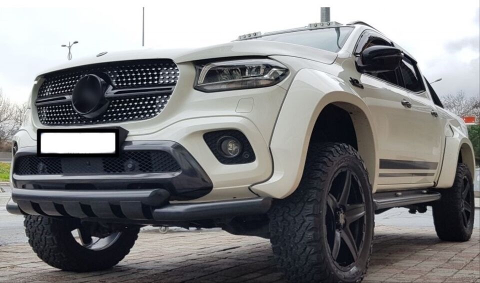 Mercedes X-Class W470 Diamond Ön Panjur Siyah Krom