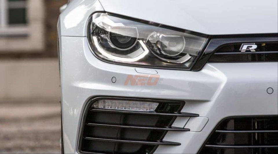 Volkswagen Scirocco 2008-2017 Halojen Uyumlu U-LED Kayar Sinyalli Far Seti