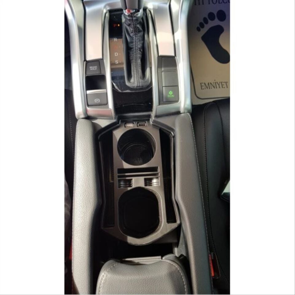 Honda Civic FC5 2016-2021 USB Portlu Orta Konsol Düzenleyici Kutu