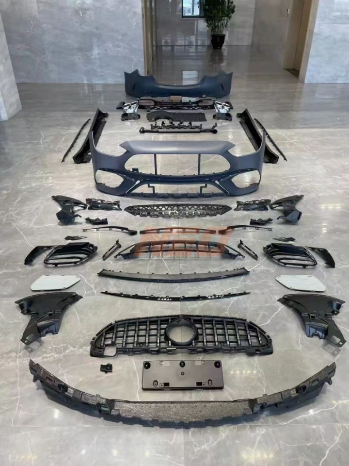 W206 C SERISI İÇİN C63 GÖRÜNÜM BODY KIT