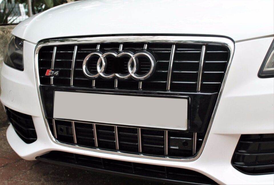 Audi A4 B8 2008-2012 Makyajsız Kasa S4 Piano Black Ön Panjur