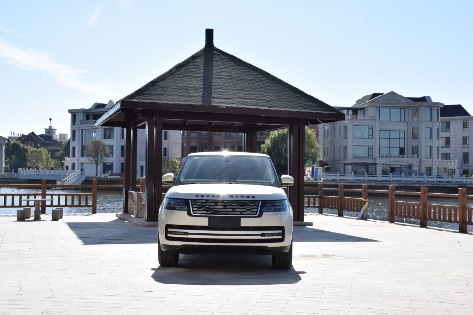 Range Rover L405 (13-17) için 2022+ L460 Kasa Dönüşüm Kiti