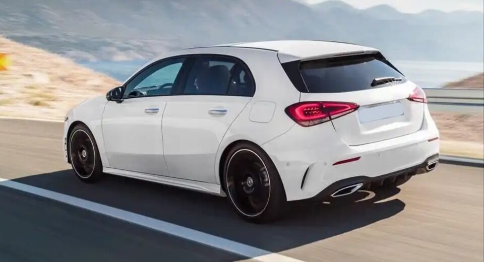 Mercedes A Serisi W177 Hatchback (18+) için AMG-Line Body Kit Seti