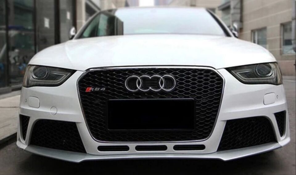 Audi A4 B8.5 (12-15) RS4 Petek Ön Panjur Gümüş Çerçeve