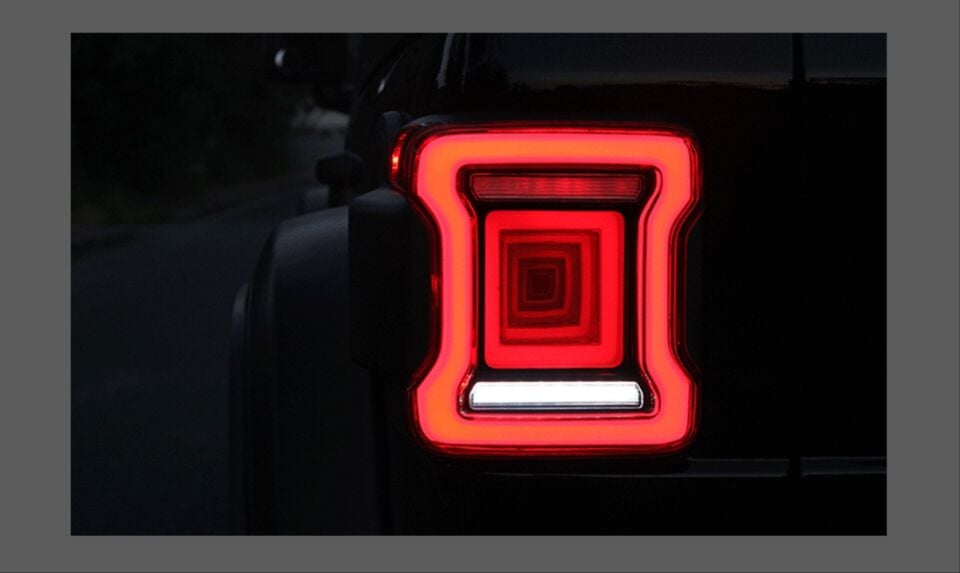 Jeep Wrangler JK 3D Efektli Füme LED Stop Takımı