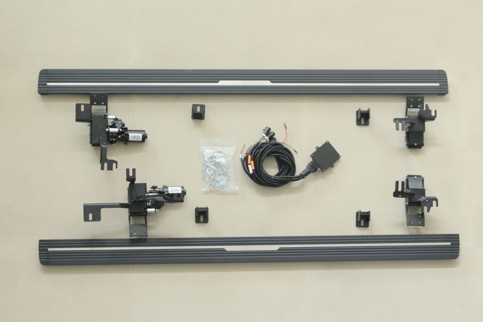 Range Rover Sport L320 Makyajlı Otomatik Elektrikli Yan Basamak Seti