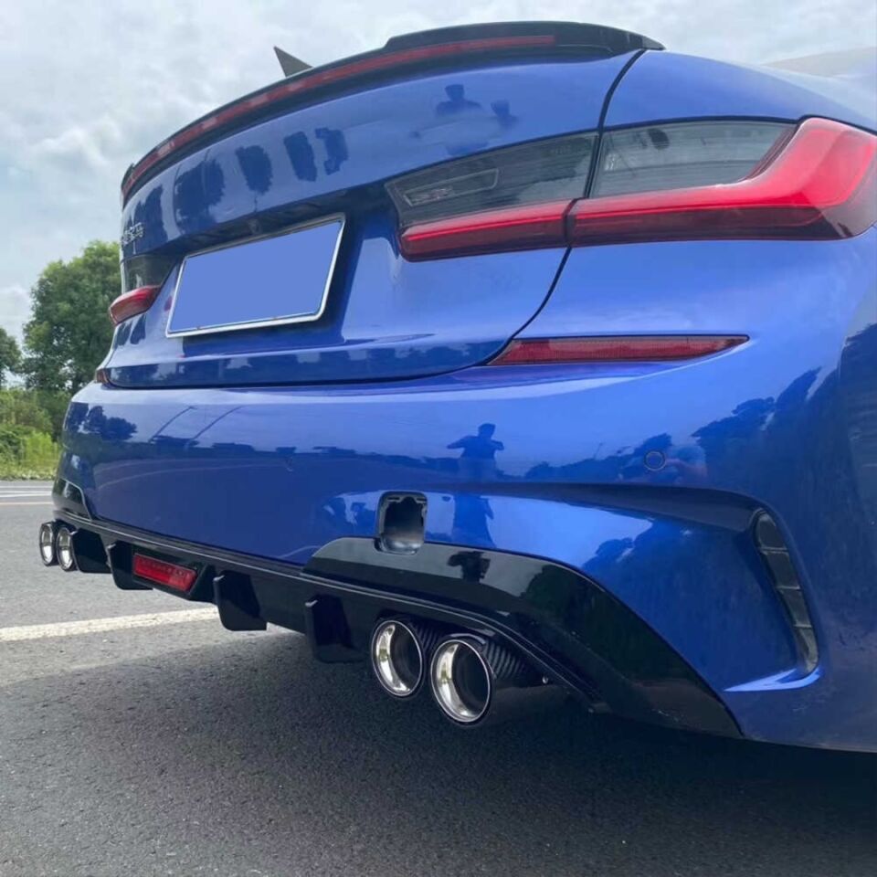 BMW 3 Serisi G20 LED Spoiler - Piano Black