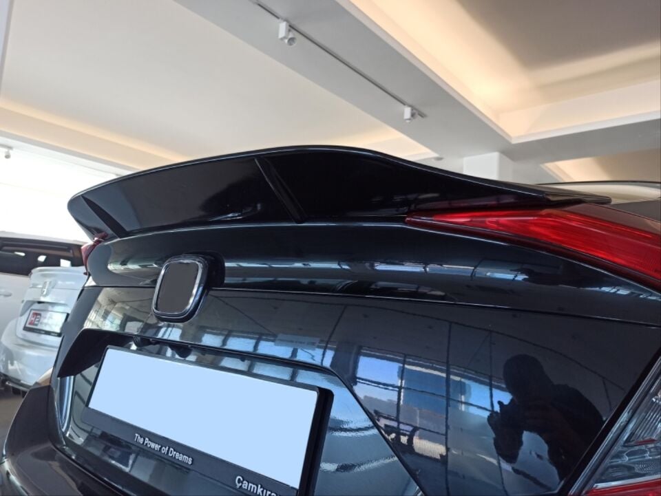 Honda Civic FC5 DTO Bagaj Üstü Spoiler Piano Black