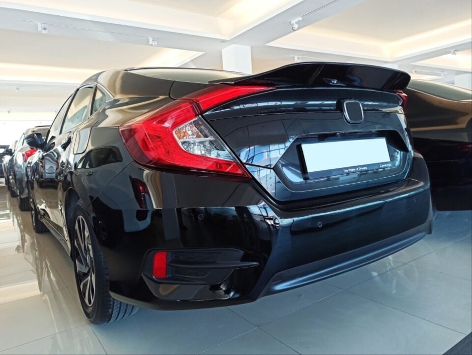 Honda Civic FC5 DTO Bagaj Üstü Spoiler Piano Black