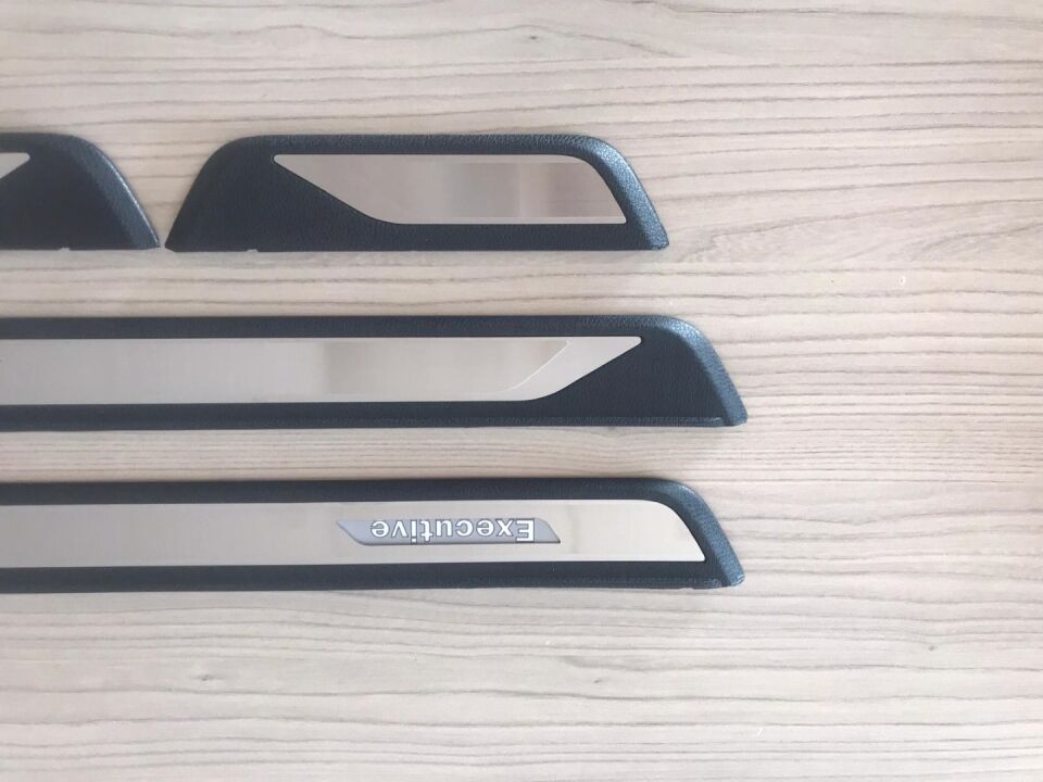 Honda Civic FE1/FL Paslanmaz Çelik Kapı Eşik Koruma Seti (Işıksız)