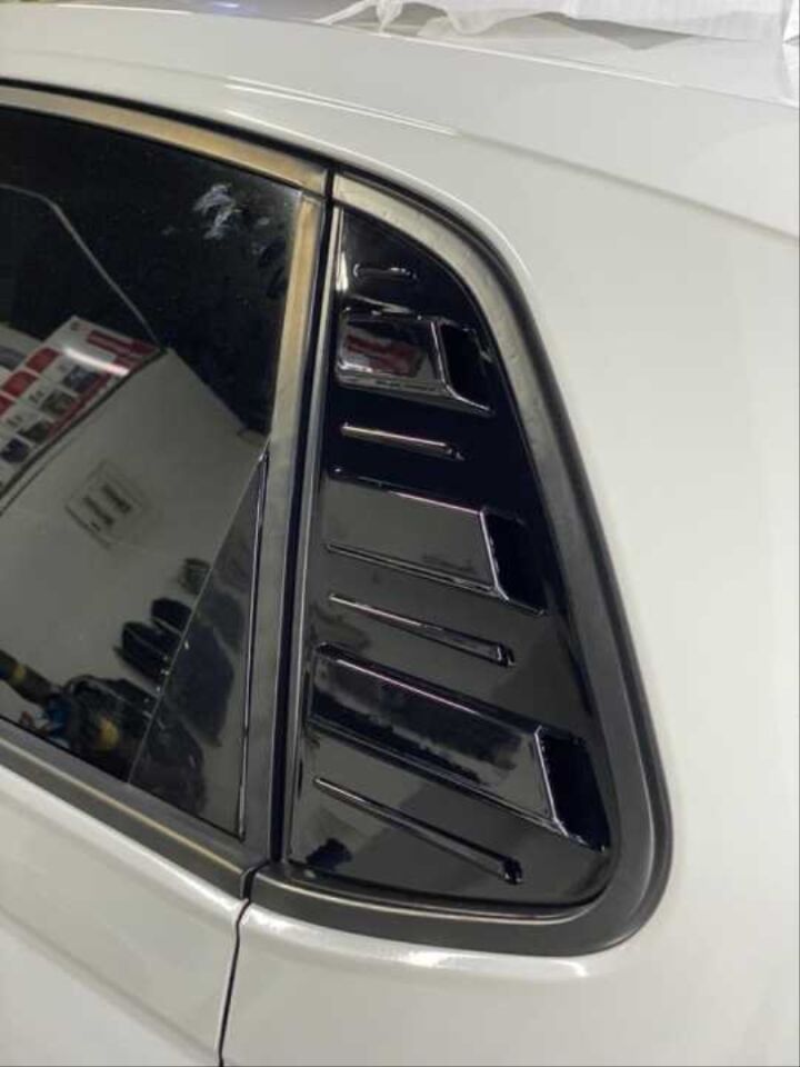 VW Polo AW 2018+ Kelebek Cam Üstü Kaplama Piano Black
