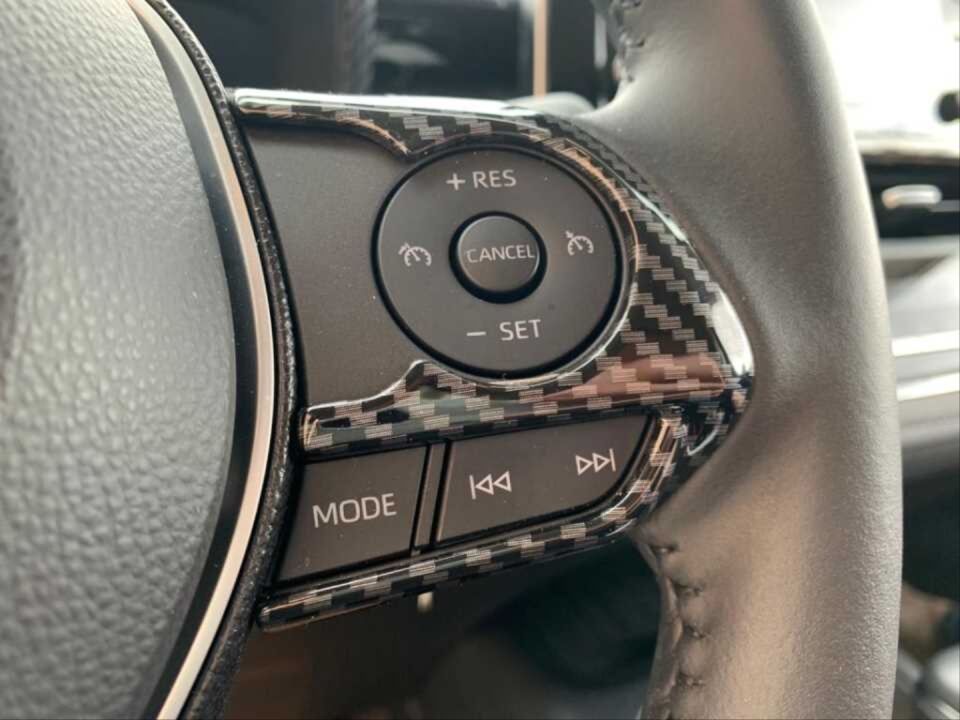 Toyota Corolla 2019+ Karbon Fiber Desenli Direksiyon Kaplama Seti