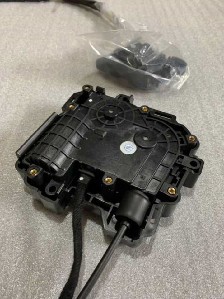 Honda Civic (FC5) & Accord (18-22) Otomatik Vakumlu Kapı (Soft-Close) Sistemi