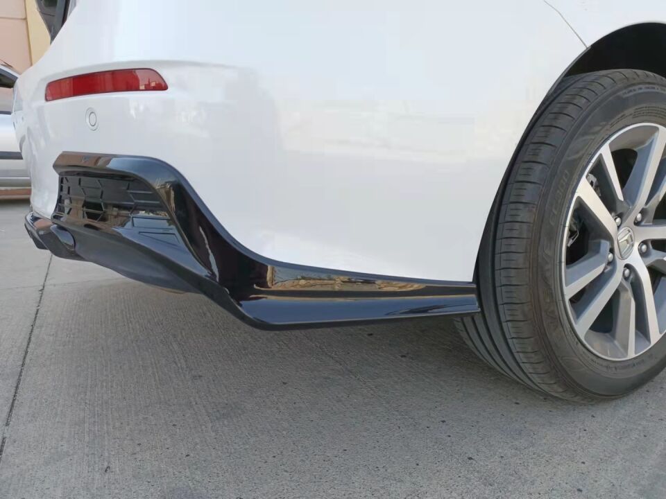 Honda Civic FE1 Sedan Arka Tampon Köşe Flap Seti Piano Black