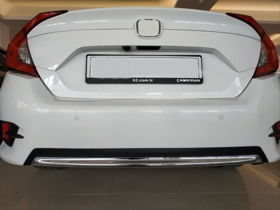 Honda Civic FC5 Sedan Arka Tampon Alt Çıtası Krom