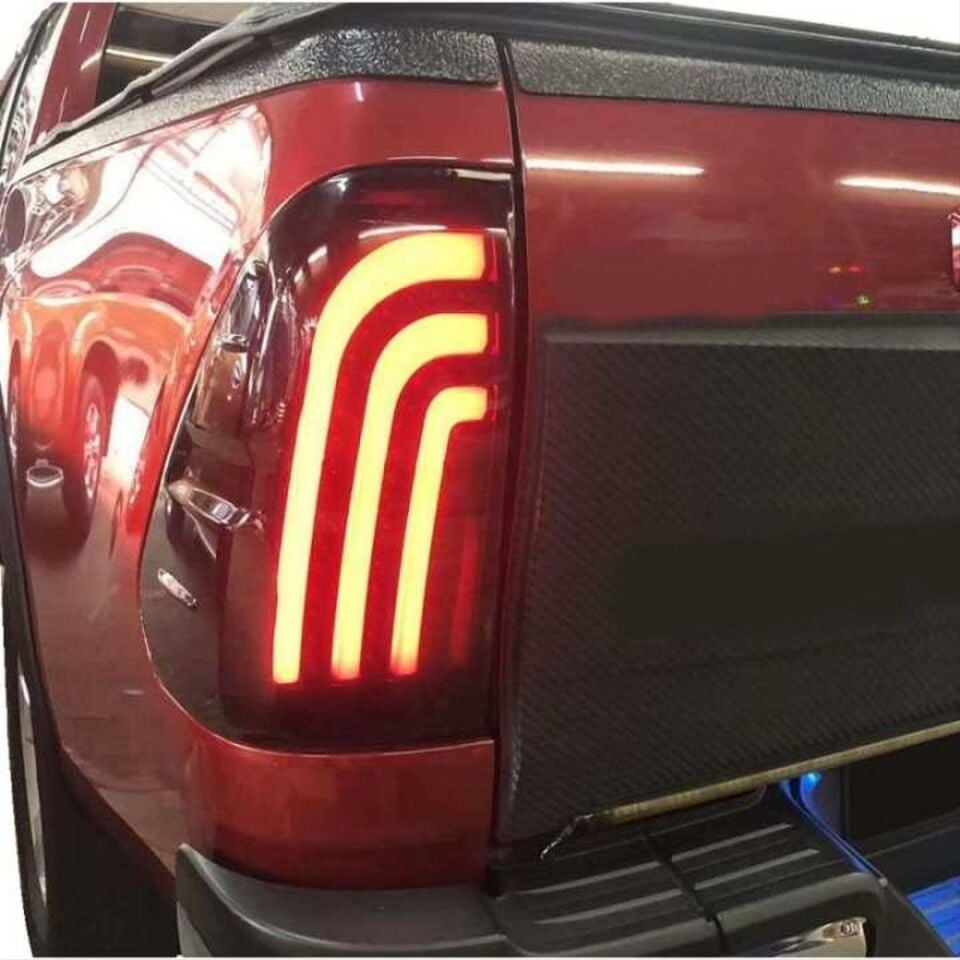Toyota Hilux Revo 2021+ Rocco LED Stop Takımı (2016-2020 için)