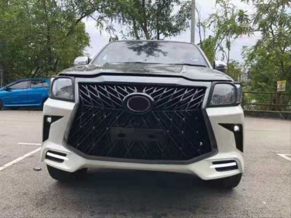 Toyota Hilux Vigo (12-15) Lexus Ön Tampon ve Panjur Dönüşüm Kiti