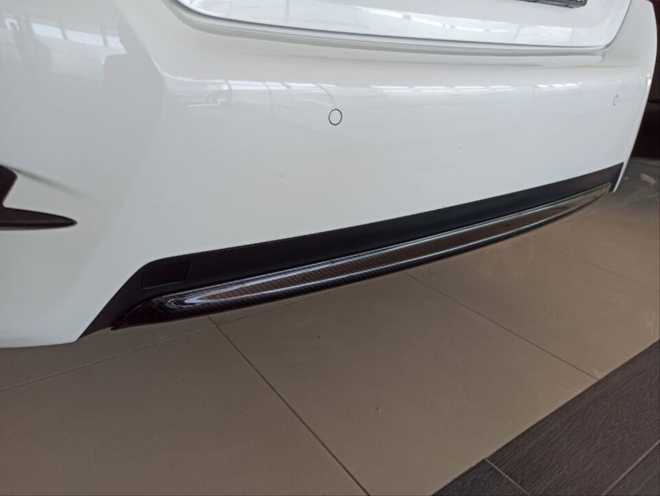 Honda Civic FC5 Sedan Arka Tampon Alt Lip Çıtası Karbon