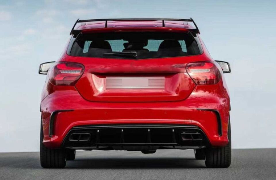 Mercedes A Serisi W176 (13-18) için A45 AMG Full Body Kit Seti
