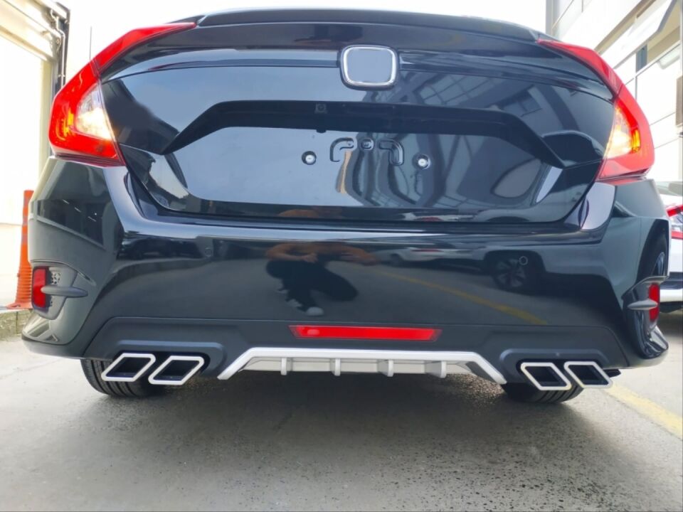 Honda Civic FC5 Sedan Kare Çıkışlı Arka Tampon Difüzörü Gümüş