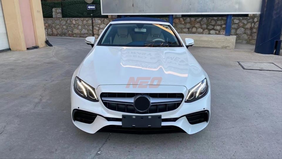 W213 2016+ E SERISI IÇIN UYUMLU E63 ÖN TAMPON & PANJUR SETI