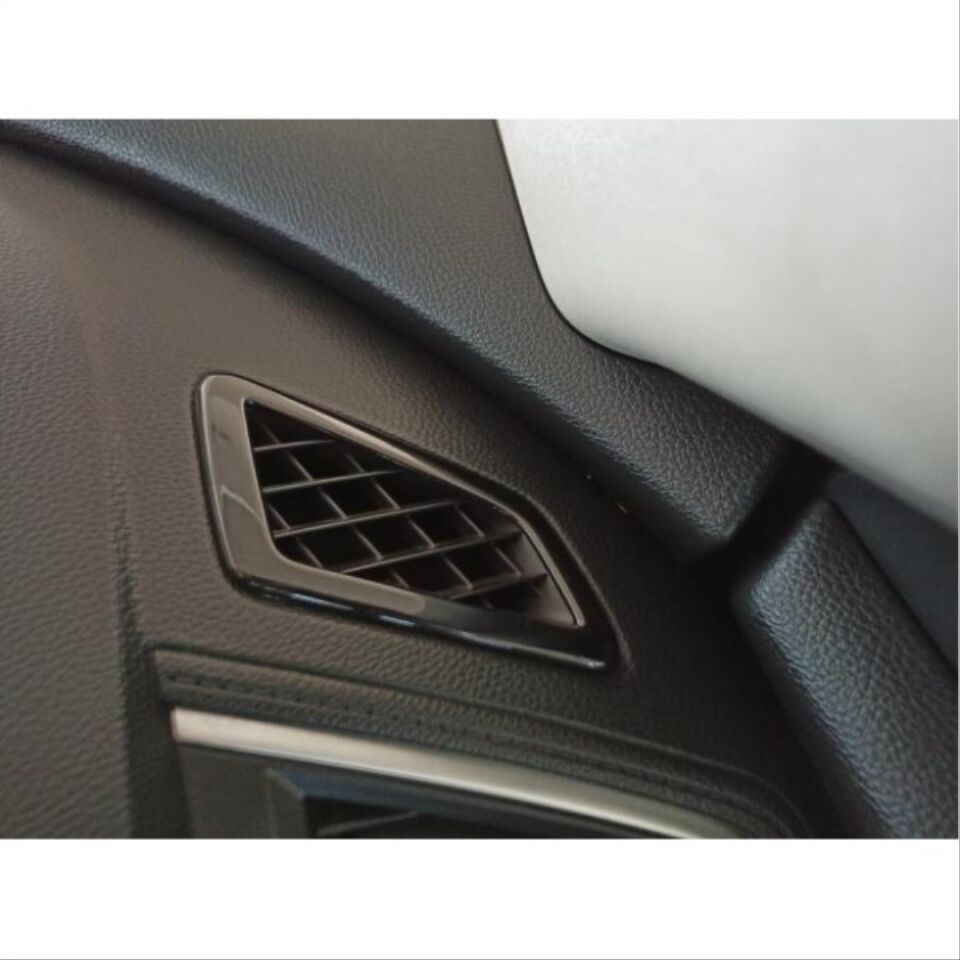 Honda Civic FC5 Ön Konsol Üst Havalandırma Çerçeve Seti Piano Black (2 Parça)