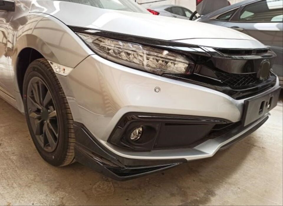 Honda Civic FC5 Makyajlı Kasa Modulo Ön Tampon Eki (Boyasız)