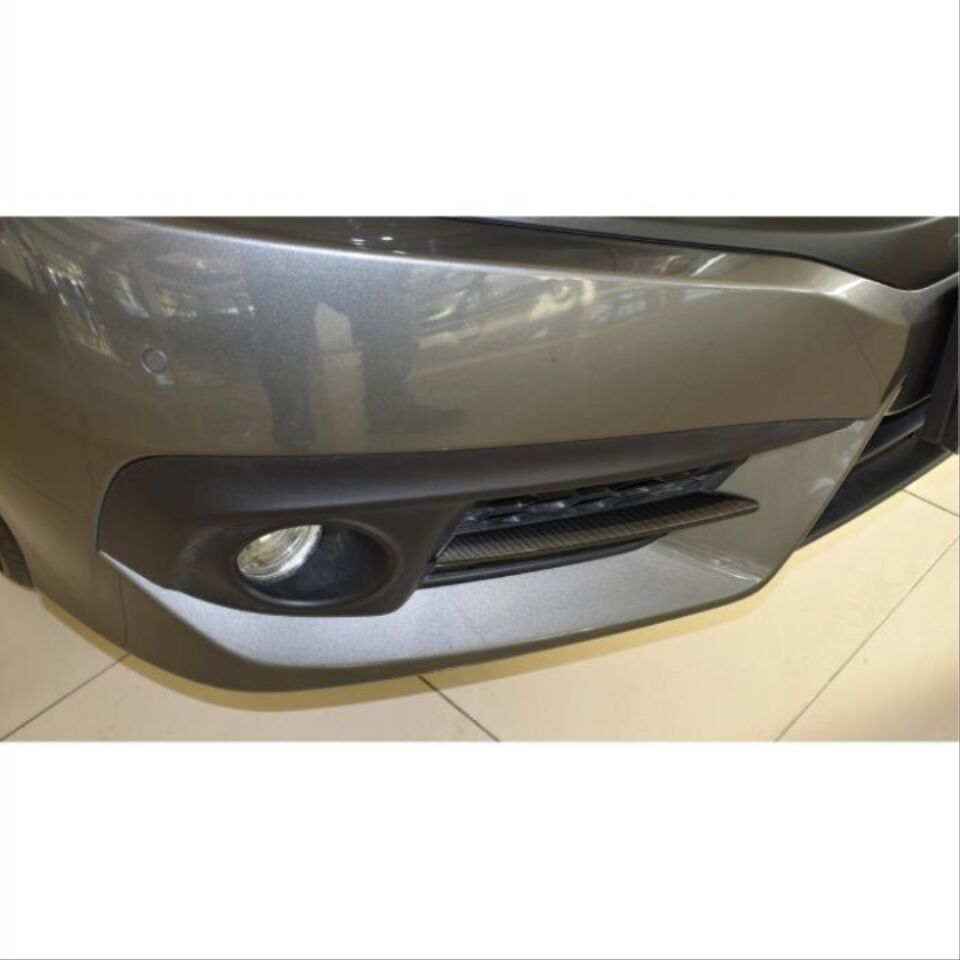 Honda Civic FC5 Ön Tampon Sis Farı Orta Çıtası Piano Black