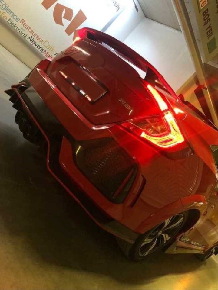 Honda Civic FC5 Sedan Si Kırlangıç Bagaj Spoyleri (Boyasız)