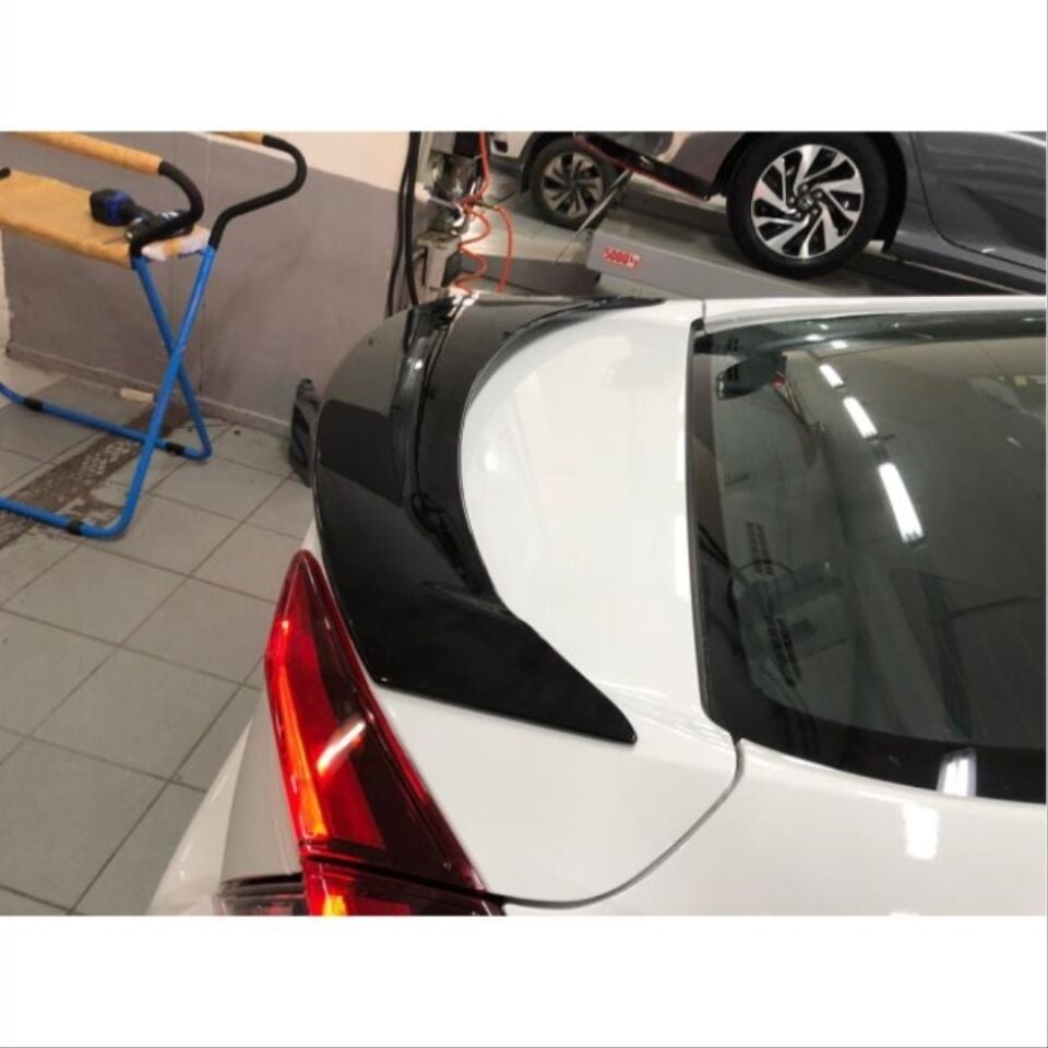 Honda Civic FC5 Sedan Oval Bagaj Spoyleri (Boyasız)