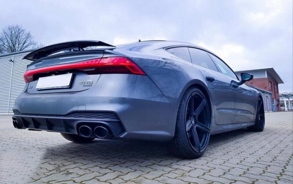 Audi A7 C8 S-Line 2018+ S7 Arka Difüzör ve Egzoz Ucu Seti