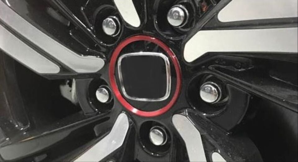 Honda Civic FC5/FK7 2016-2021 Kırmızı Jant Göbek Çemberi Seti (4 Parça)