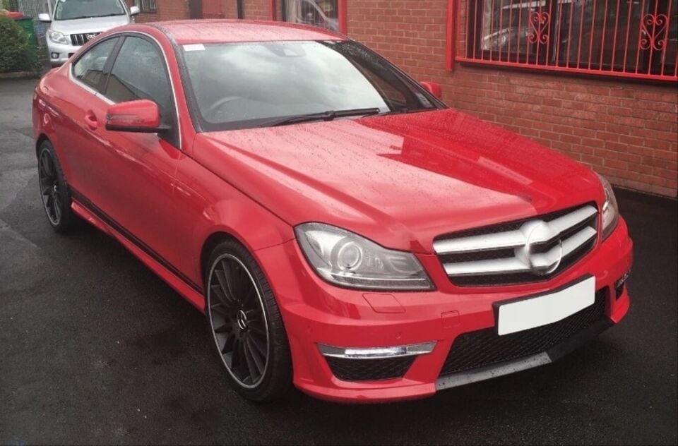 Mercedes-Benz C Serisi W204 Makyajlı Kasa C63 AMG Ön Tampon