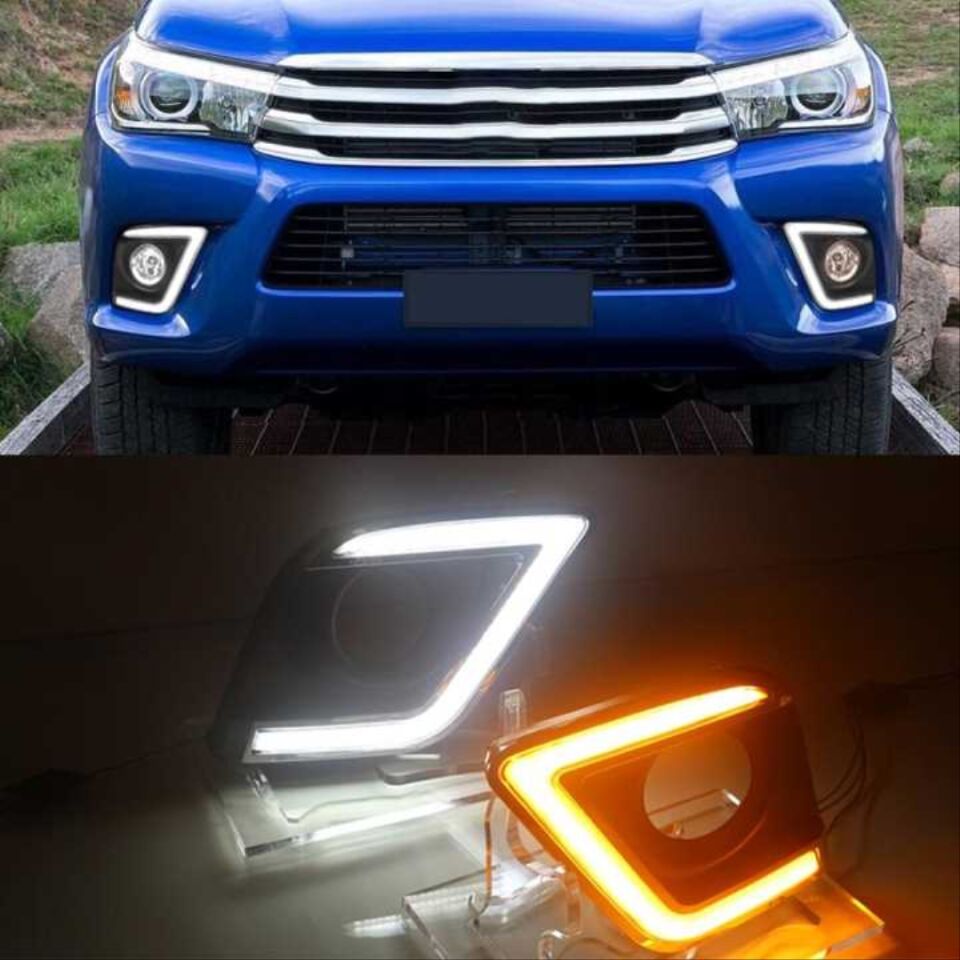Toyota Hilux Revo (15-20) Gündüz Ledli Kayar Sinyalli Sis Farı Seti