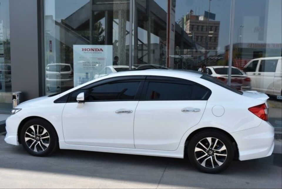Honda Civic FB7 Modulo Yan Marşpiyel Seti Boyasız